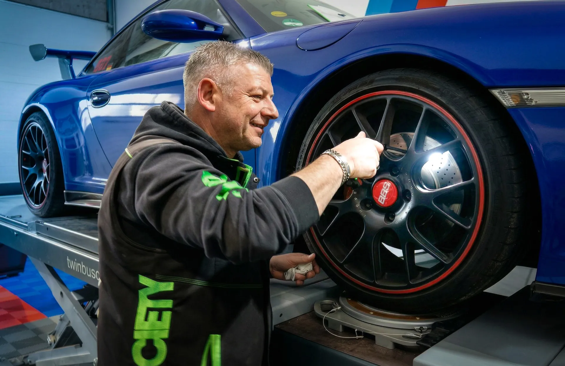 Fahrzeugcheck KFZ Werkstatt Kirchberg